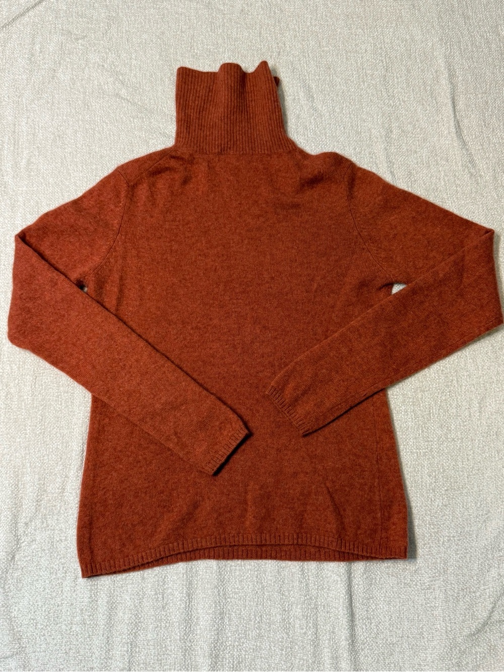 Geneva 100% Cashmere Turtleneck Sweater M Rust Quiet Luxury Old Money - Picture 5 of 5
